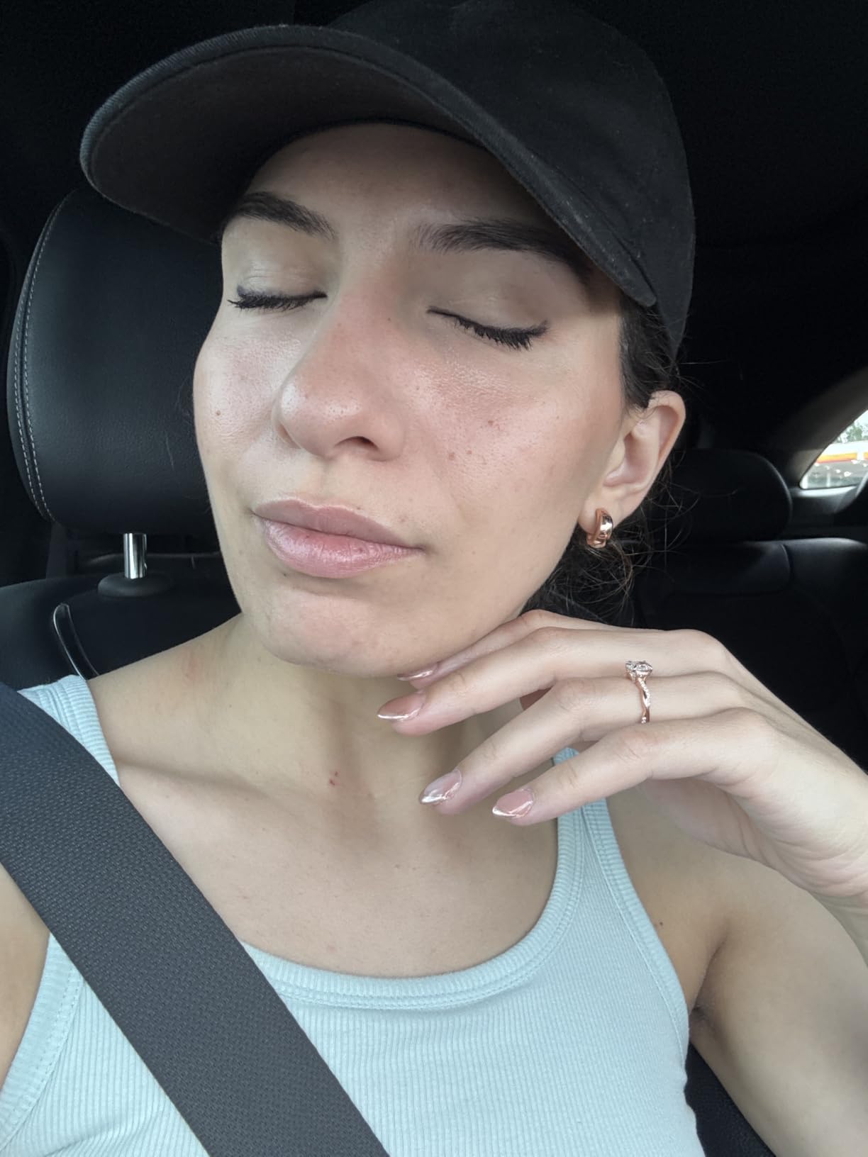 Photo accompanying the lightweight moisturizing review